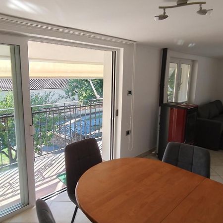 Apartma Apollonio Črni Kal Dış mekan fotoğraf