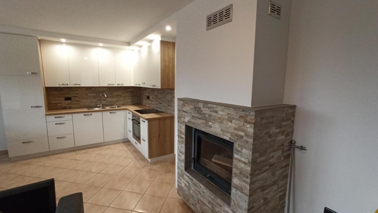 Apartma Apollonio Črni Kal Dış mekan fotoğraf